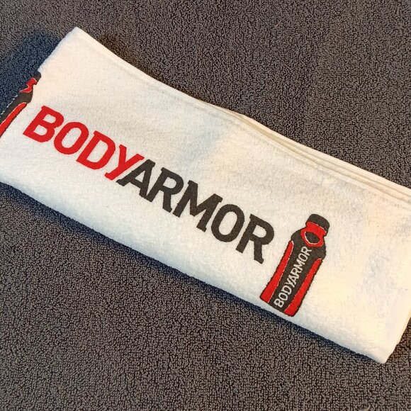 BODYARMOR UNISEX DRAWSTRING GYM TRAVEL BAG -TOWEL INCLUDED - BLACK - Picture 2 of 3